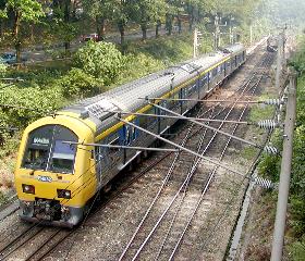 KTM�R�~���[�^�[