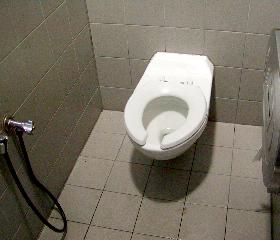 KLIA�̃g�C��