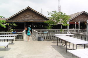 Inside the Kelong 3