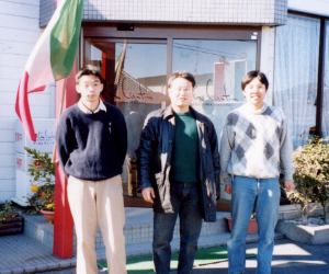 左から吉野、水鳥、そして高島です。